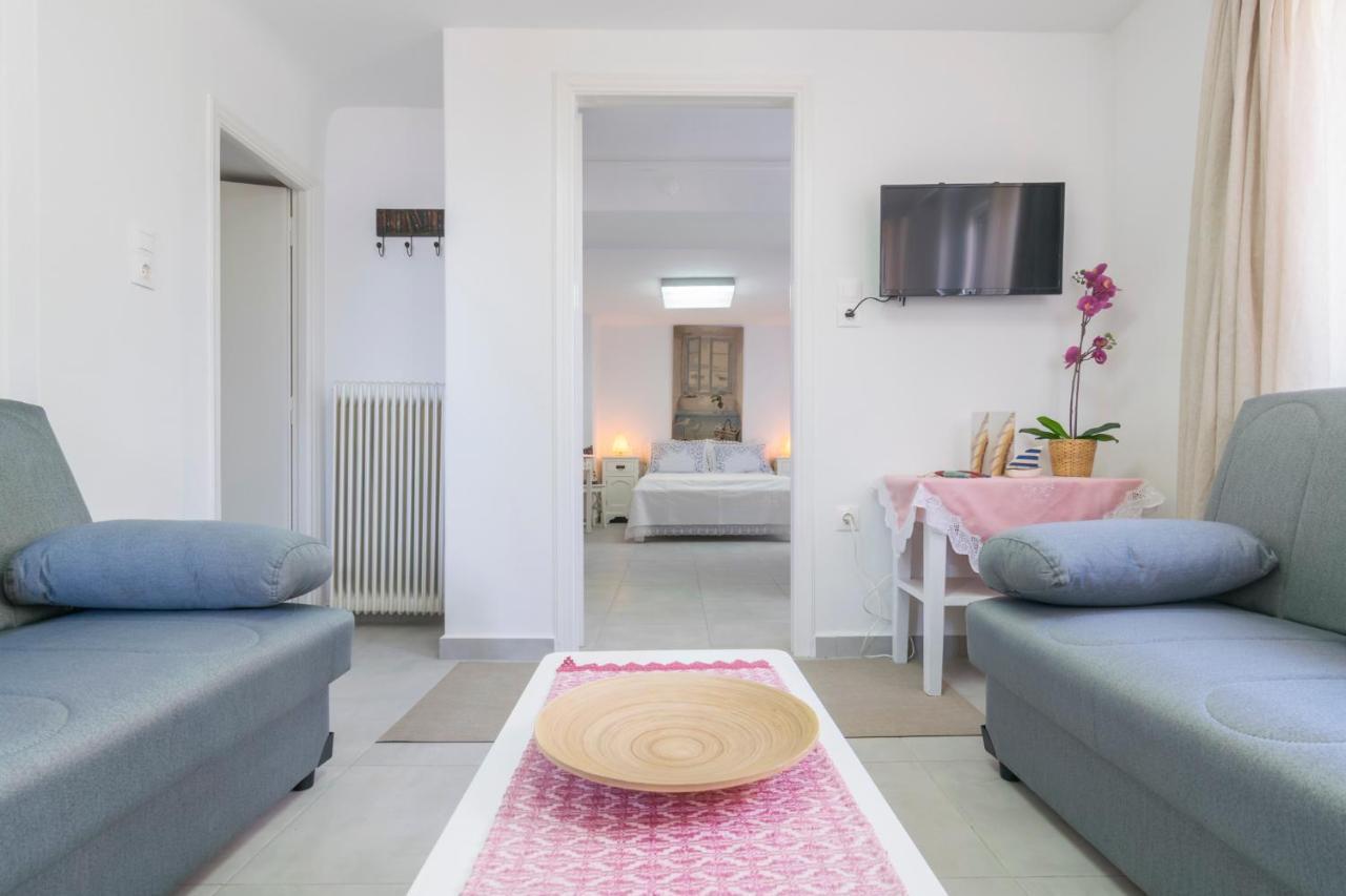 Kourita Garden Apartment With Sea View Near To The Port Of Milos Adamantas  Екстериор снимка
