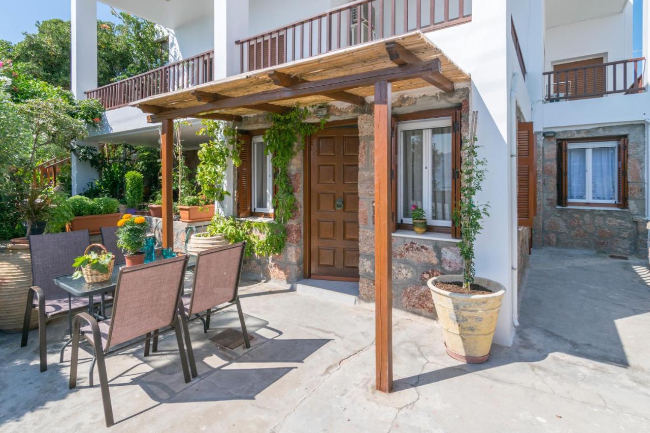 Kourita Garden Apartment With Sea View Near To The Port Of Milos Adamantas  Екстериор снимка
